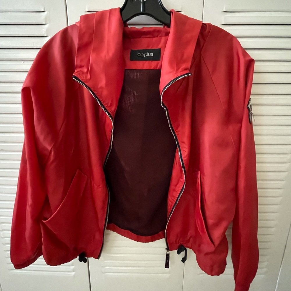 Red bomber jacket - Picture 2 of 4